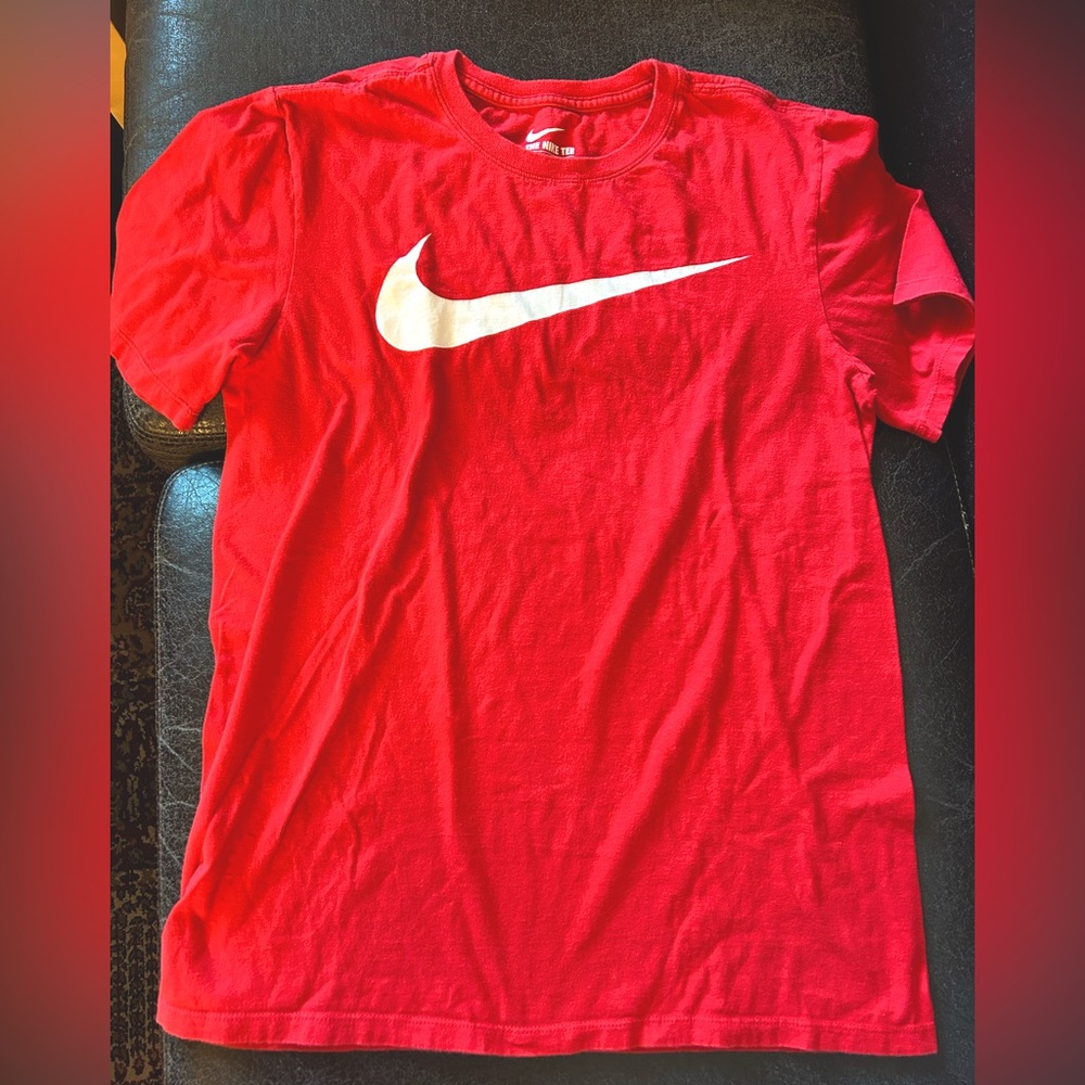 EUC Nike Red Tee cotton with White Swoosh unisex Sz S